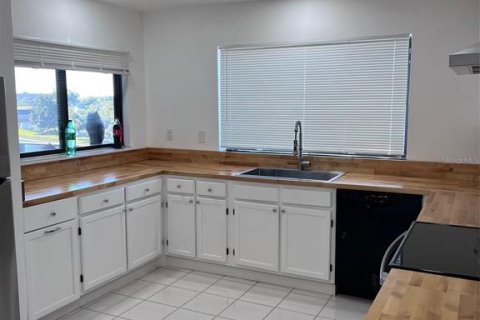 Condominio en alquiler en Tampa, Florida, 3 dormitorios, 143.72 m2 № 1915202 - foto 10
