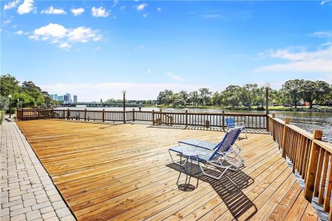 Condominio en alquiler en Tampa, Florida, 3 dormitorios, 143.72 m2 № 1915202 - foto 29