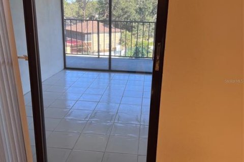 Condominio en alquiler en Tampa, Florida, 3 dormitorios, 143.72 m2 № 1915202 - foto 17