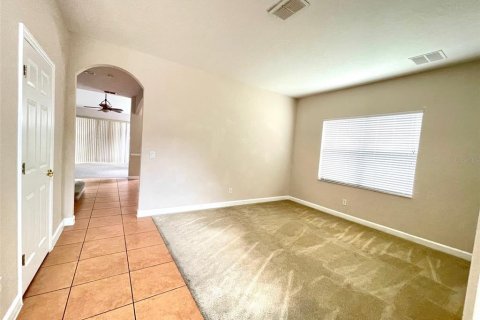 House in Kissimmee, Florida 4 bedrooms, 275.64 sq.m. № 1783540 - photo 9