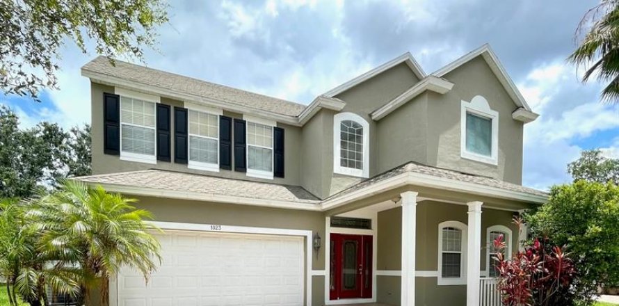 Casa en Kissimmee, Florida 4 dormitorios, 275.64 m2 № 1783540