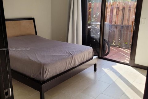 Townhouse in Dania Beach, Florida 2 bedrooms, 119.84 sq.m. № 1477796 - photo 15