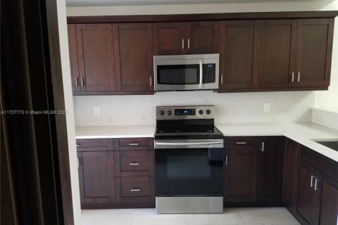 Townhouse in Dania Beach, Florida 2 bedrooms, 119.84 sq.m. № 1477796 - photo 12
