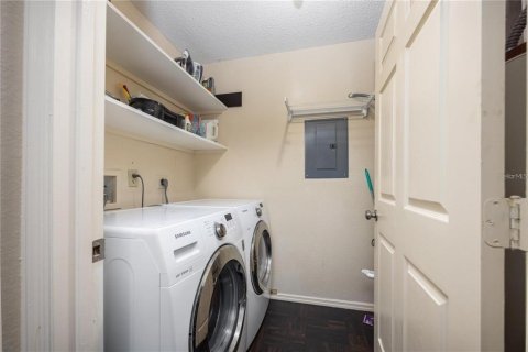 Condo in Gainesville, Florida, 2 bedrooms  № 1803596 - photo 13
