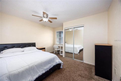 Condo in Gainesville, Florida, 2 bedrooms  № 1803596 - photo 18