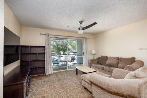 Condo in Gainesville, Florida, 2 bedrooms  № 1803596 - photo 3