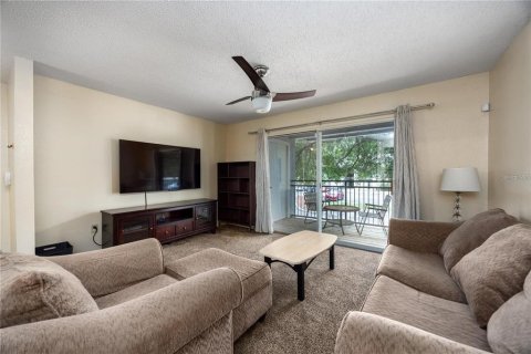 Condo in Gainesville, Florida, 2 bedrooms  № 1803596 - photo 6