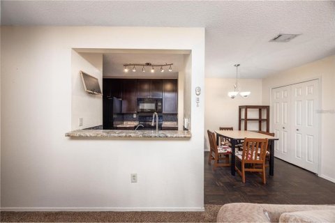 Condo in Gainesville, Florida, 2 bedrooms  № 1803596 - photo 7