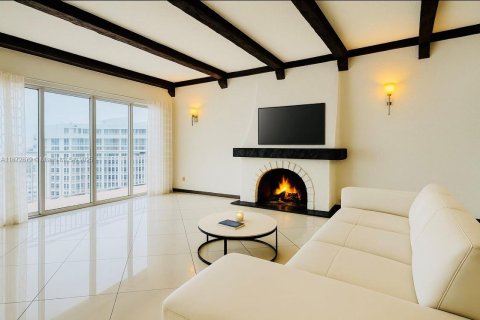 Condominio en venta en Aventura, Florida, 3 dormitorios, 238.76 m2 № 2037425 - foto 5