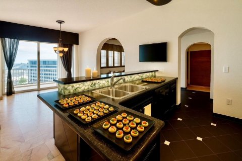 Condominio en venta en Aventura, Florida, 3 dormitorios, 238.76 m2 № 2037425 - foto 3