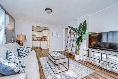 Appartement à louer à Saint Petersburg, Floride: 2 chambres, 95.88 m2 № 1681255 - photo 4
