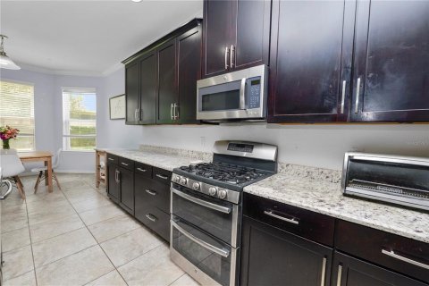 Villa ou maison à vendre à Land O' Lakes, Floride: 4 chambres, 317.91 m2 № 2227035 - photo 30