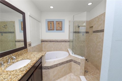Villa ou maison à vendre à Land O' Lakes, Floride: 4 chambres, 317.91 m2 № 2227035 - photo 19