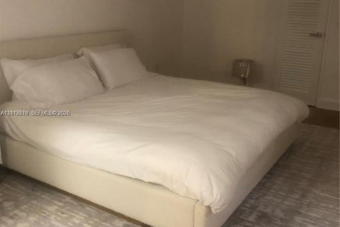 Condo in Bal Harbour, Florida, 2 bedrooms  № 2434457 - photo 4