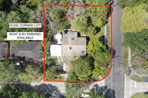 Villa ou maison à vendre à North Miami, Floride: 2 chambres, 70.23 m2 № 2064150 - photo 18