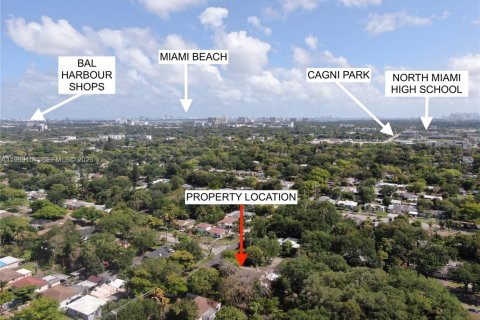 Villa ou maison à vendre à North Miami, Floride: 2 chambres, 70.23 m2 № 2064150 - photo 22