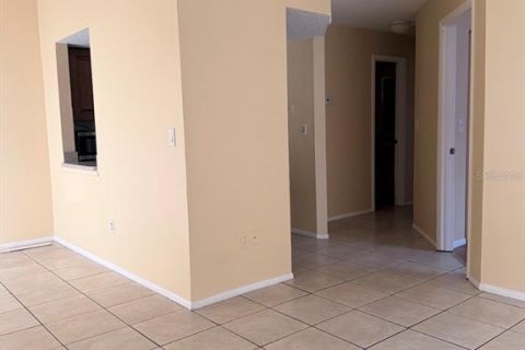 Appartement à louer à Spring Hill, Floride: 2 chambres, 73.58 m2 № 2410417 - photo 8