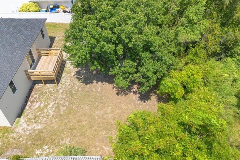 House in Deltona, Florida 3 bedrooms, 123.75 sq.m. № 1883423 - photo 13