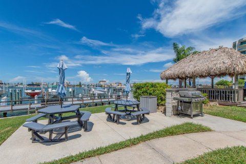 Condominio en alquiler en Clearwater, Florida, 2 dormitorios, 125.42 m2 № 1909123 - foto 25