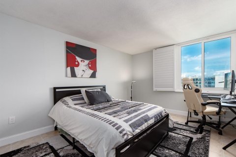 Condominio en alquiler en Clearwater, Florida, 2 dormitorios, 125.42 m2 № 1909123 - foto 17