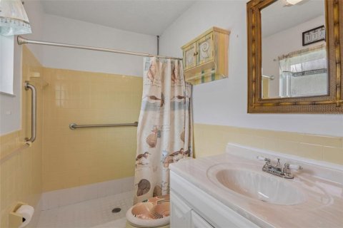 Casa en venta en Pinellas Park, Florida, 2 dormitorios, 153.2 m2 № 2213681 - foto 15