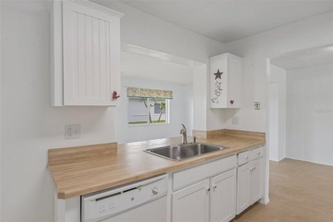 Casa en venta en Pinellas Park, Florida, 2 dormitorios, 153.2 m2 № 2213681 - foto 6