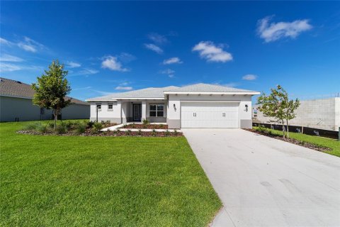 House in Ocala, Florida 2 bedrooms, 159.61 sq.m. № 1911301 - photo 3