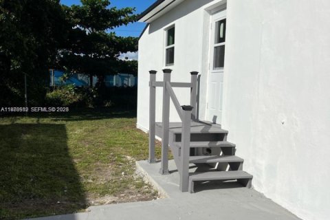 Купить виллу или дом в Майами, Флорида 3 спальни, 95.04м2, № 2050684 - фото 6