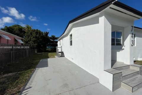 Купить виллу или дом в Майами, Флорида 3 спальни, 95.04м2, № 2050684 - фото 5