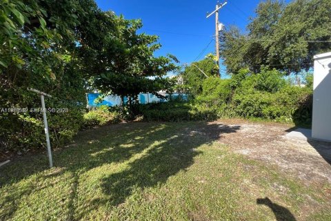 Купить виллу или дом в Майами, Флорида 3 спальни, 95.04м2, № 2050684 - фото 26