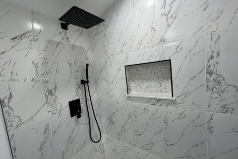 Купить виллу или дом в Майами, Флорида 3 спальни, 95.04м2, № 2050684 - фото 23