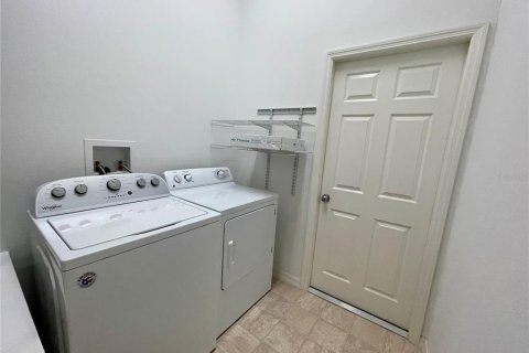 Casa en venta en The Villages, Florida, 3 dormitorios, 138.24 m2 № 1910662 - foto 22