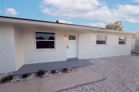 Casa en venta en Seminole, Florida, 3 dormitorios, 92.62 m2 № 2150087 - foto 23