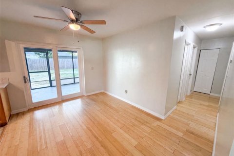 Casa en venta en Seminole, Florida, 3 dormitorios, 92.62 m2 № 2150087 - foto 9