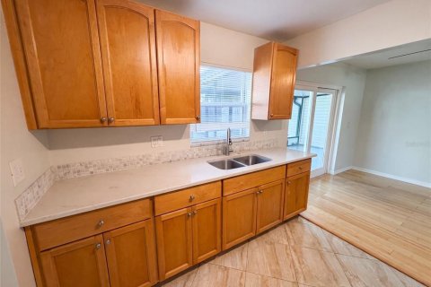 Casa en venta en Seminole, Florida, 3 dormitorios, 92.62 m2 № 2150087 - foto 6