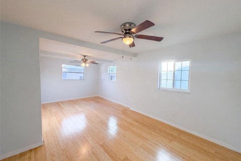 Casa en venta en Seminole, Florida, 3 dormitorios, 92.62 m2 № 2150087 - foto 10