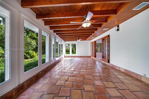 Villa ou maison à louer à Coral Gables, Floride: 3 chambres, 285.58 m2 № 1943994 - photo 22