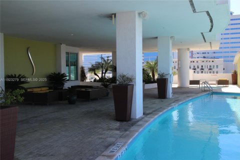 Condominio en venta en Fort Lauderdale, Florida, 2 dormitorios, 99.59 m2 № 1976930 - foto 15