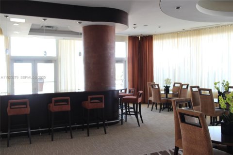 Condominio en venta en Fort Lauderdale, Florida, 2 dormitorios, 99.59 m2 № 1976930 - foto 21