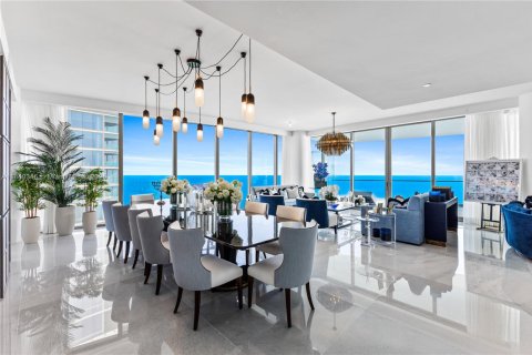 Condominio en Sunny Isles Beach, Florida, 6 dormitorios  № 2034834