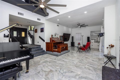 Casa en alquiler en Gainesville, Florida, 3 dormitorios, 209.03 m2 № 1843713 - foto 13