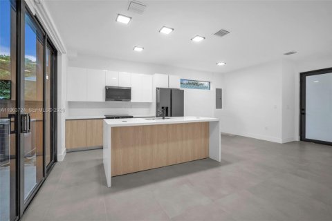 Villa ou maison à louer à Miami, Floride: 3 chambres № 2026864 - photo 6