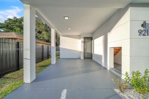 Villa ou maison à louer à Miami, Floride: 3 chambres № 2026864 - photo 28