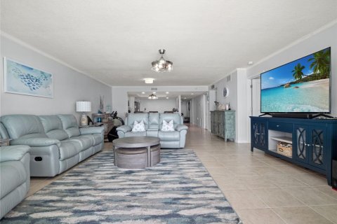 Copropriété à vendre à Satellite Beach, Floride: 3 chambres, 163.51 m2 № 2203303 - photo 24