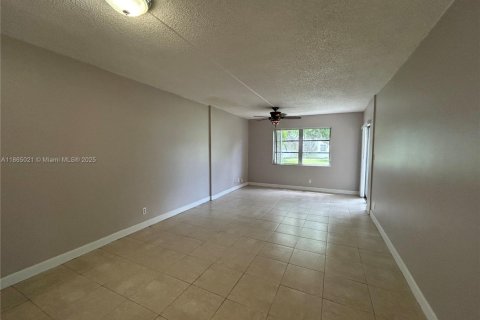 Copropriété à vendre à Margate, Floride: 1 chambre, 66.89 m2 № 1957686 - photo 4