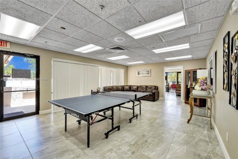 Condo in Sunrise, Florida, 2 bedrooms  № 1891251 - photo 26