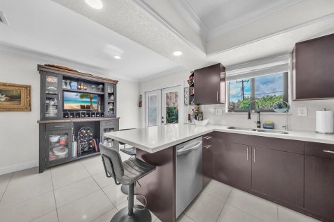 House in Deerfield Beach, Florida 3 bedrooms, 133.41 sq.m. № 2417576 - photo 17