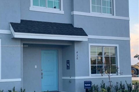 Townhouse in Florida City, Florida 3 bedrooms, 159.33 sq.m. № 1857491 - photo 1
