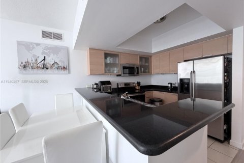 Condo à Hollywood, Floride, 2 chambres  № 2080514