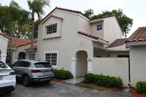 Townhouse in Weston, Florida 3 bedrooms, 130.99 sq.m. № 1693007 - photo 4